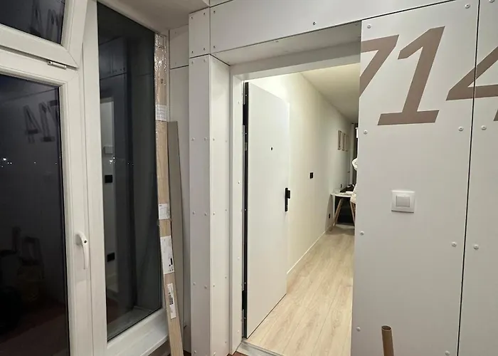 Apartment Stylish Right In The Heart Of *